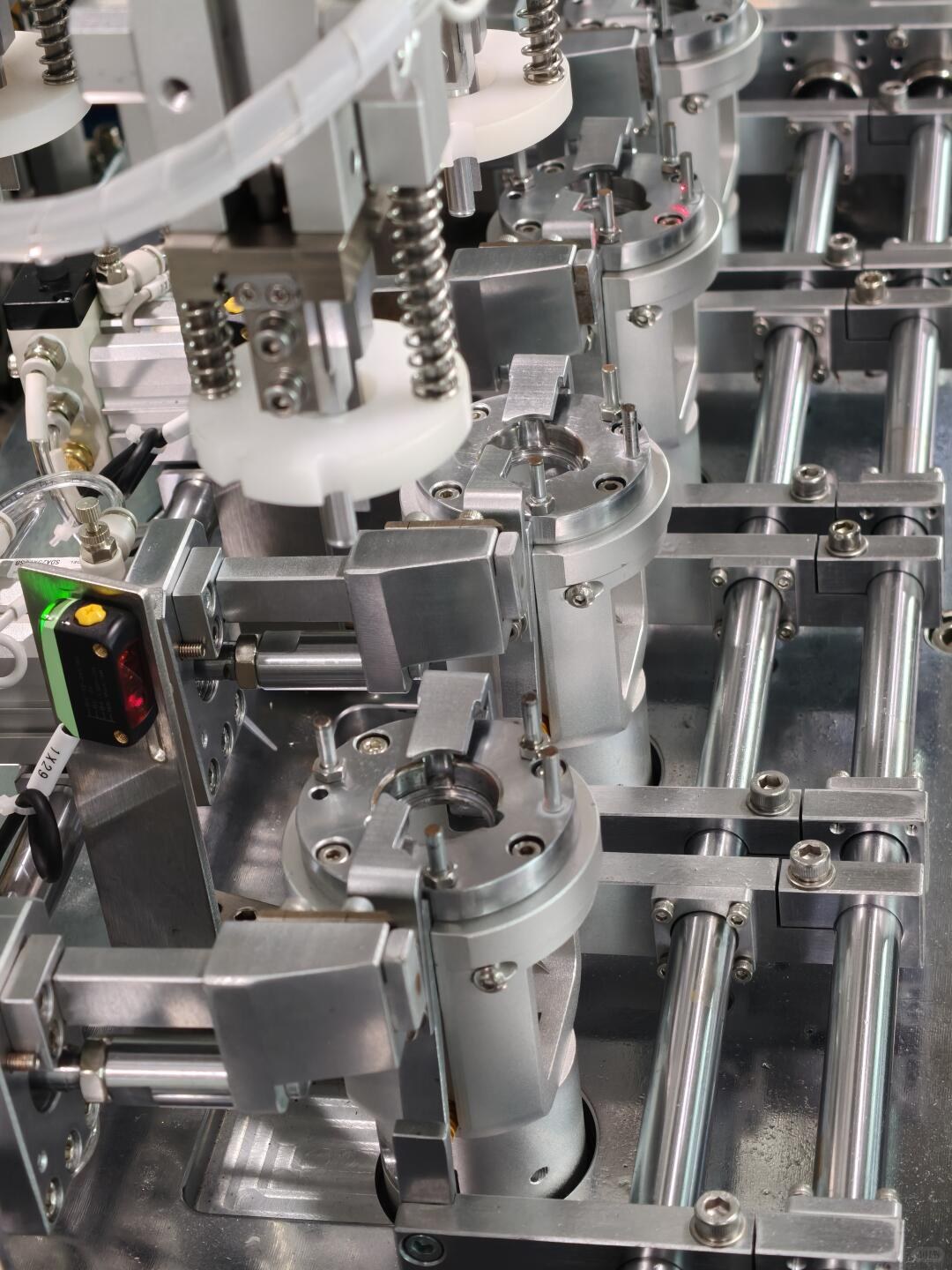 Automated station for first article and golden sample approval